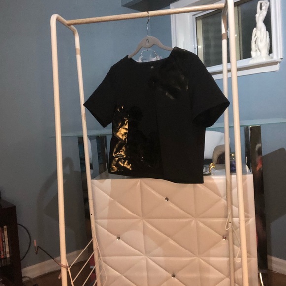 Cropped top - Picture 2 of 3